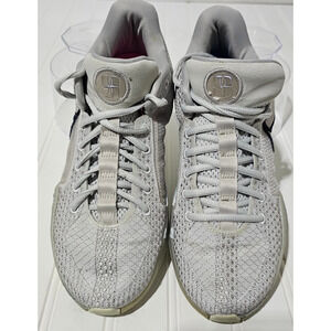 NIKE Sabrina 1 Basketball shoes womens Sz 9 Photon dust Gray